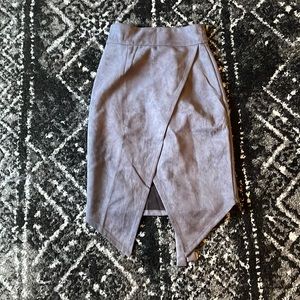 Super cute skirt never worn